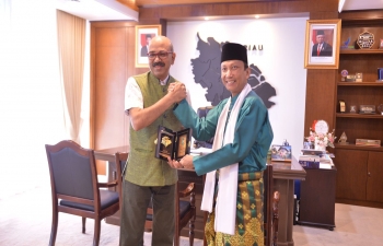 Consul General Mr. Ravi Shanker Goel Met Acting Regional Secretary of Riau Province on 07.08.2024